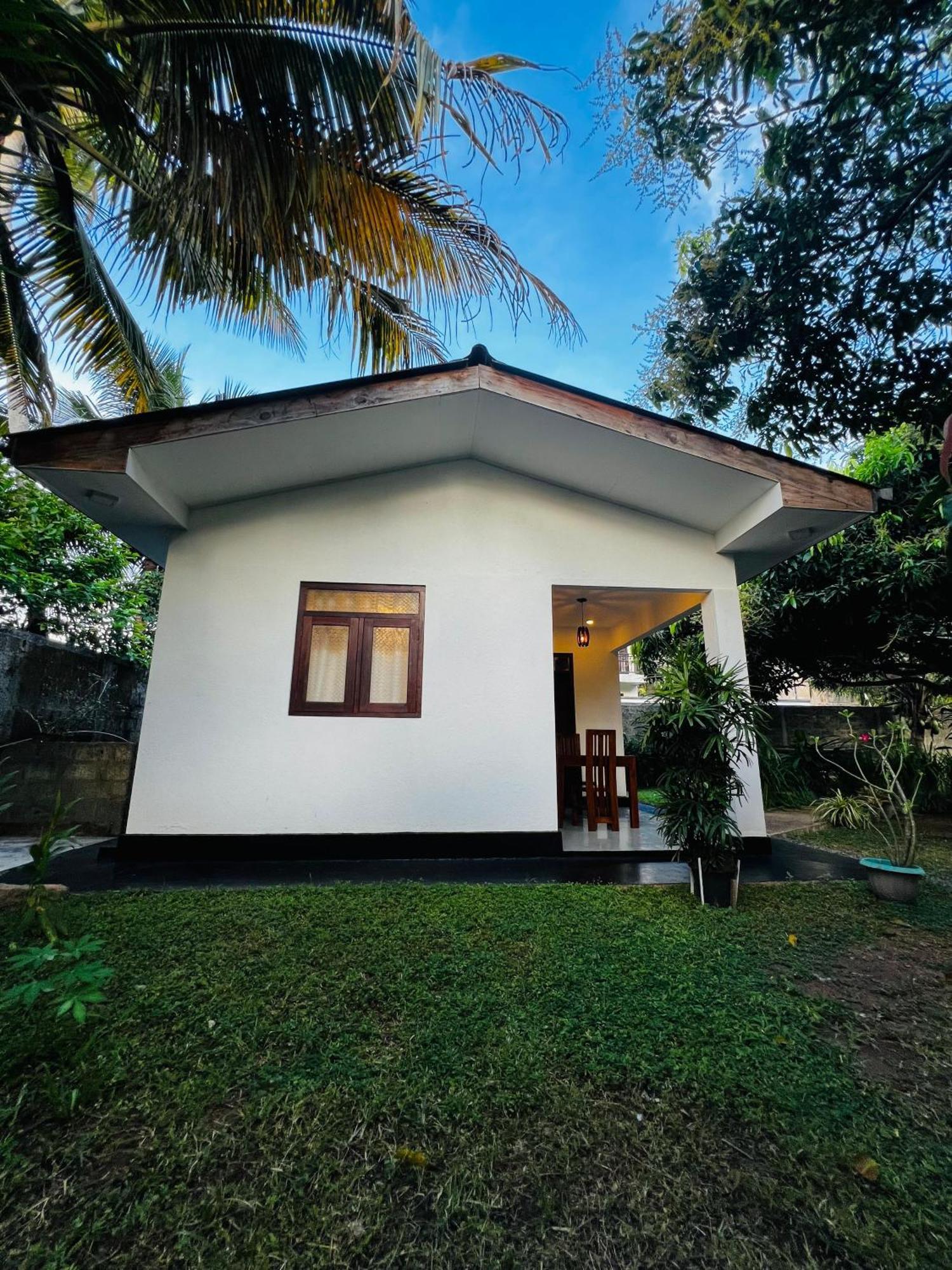The Mango Retreat Villa Mirissa Eksteriør billede